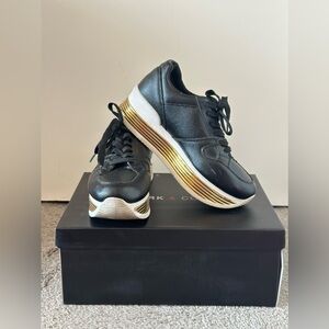 Black Platform Seakers